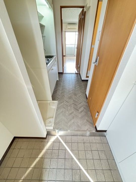 大阪府大阪市東淀川区西淡路3(マンション)の賃貸物件の玄関