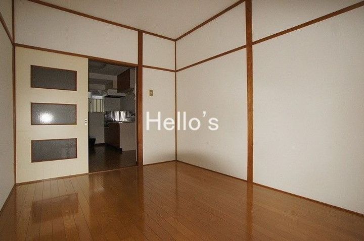 ビーラマツムラの内装