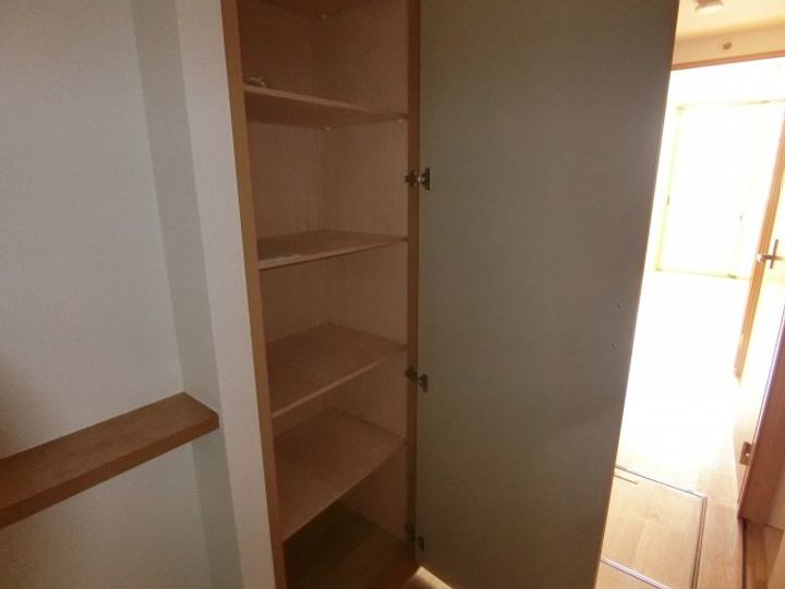 ルネス広瀞の玄関