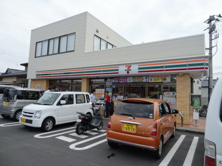 Crest Minoriの周辺