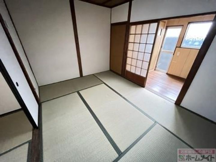 千本北2丁目水野アパートの居間