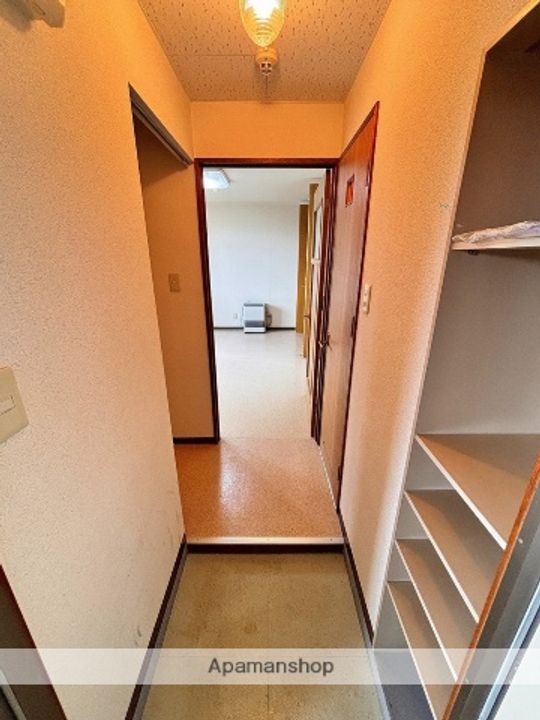 コーポラス上野の玄関