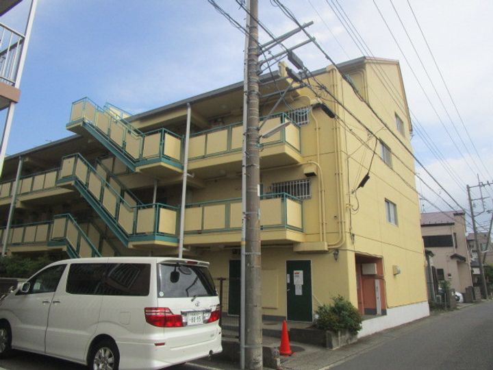 ピアチェーレヴィーナの外観