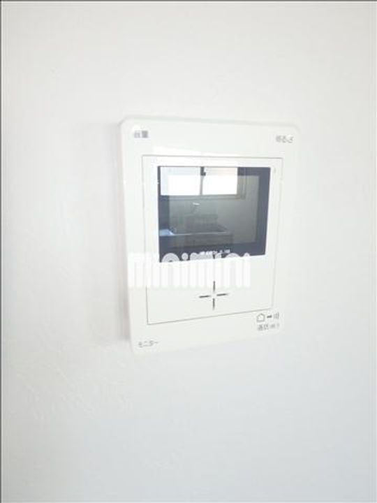 F houseの内装