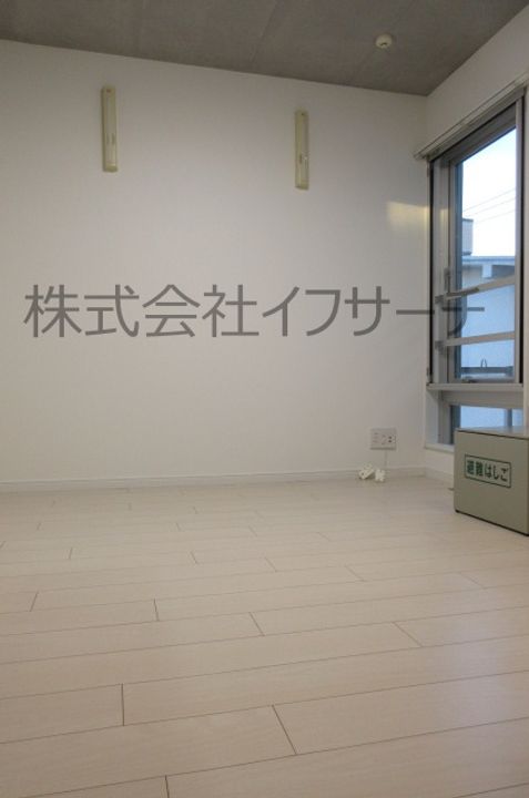 東京都目黒区五本木1(マンション)の賃貸物件の居間