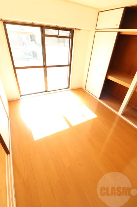 ADUKO一条池の内装