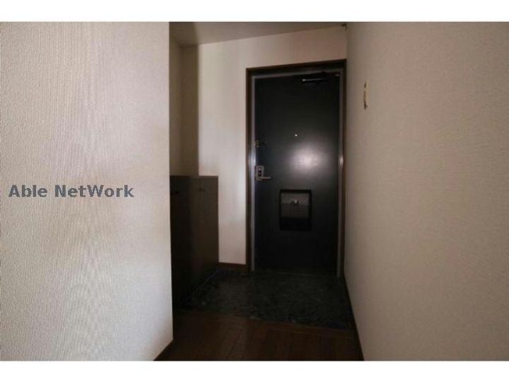 ハイグランディ塩冶の玄関