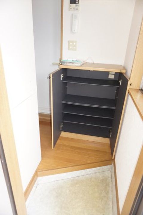 ウエストヨコハマの玄関