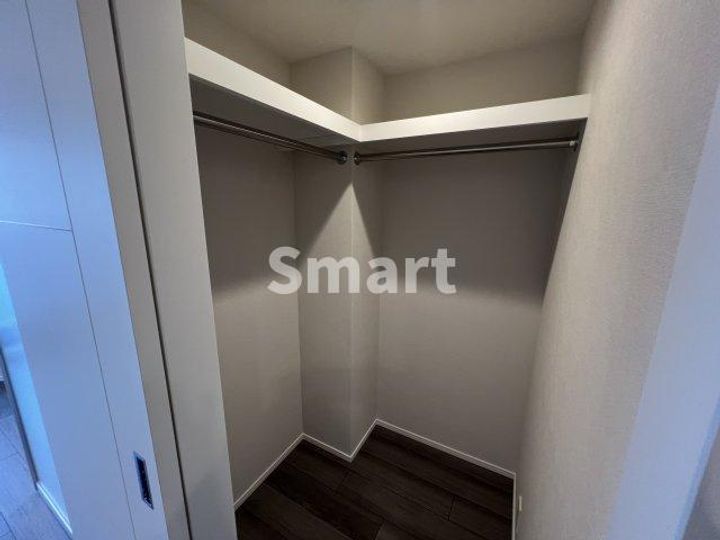 東京都中野区中野1の賃貸マンションの内装