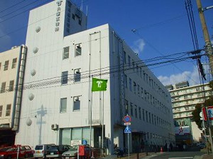 ジェノヴィア神戸湊川公園の周辺