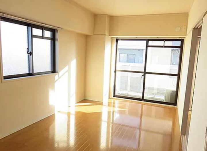 EASE PLASE 多摩川の内装