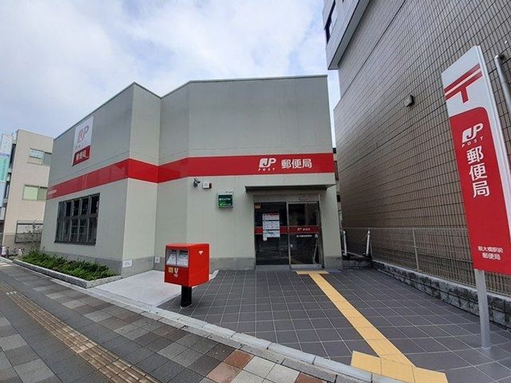 フォンテ クレラの周辺