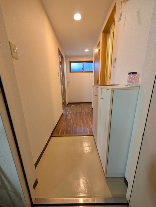 静岡県浜松市中央区元目町(マンション)の賃貸物件の玄関