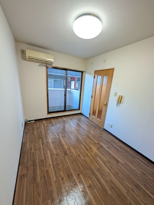 静岡県浜松市中央区元目町(マンション)の賃貸物件の居間