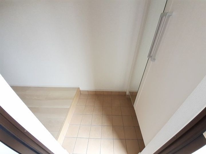 ラフレシール・ベルVの玄関