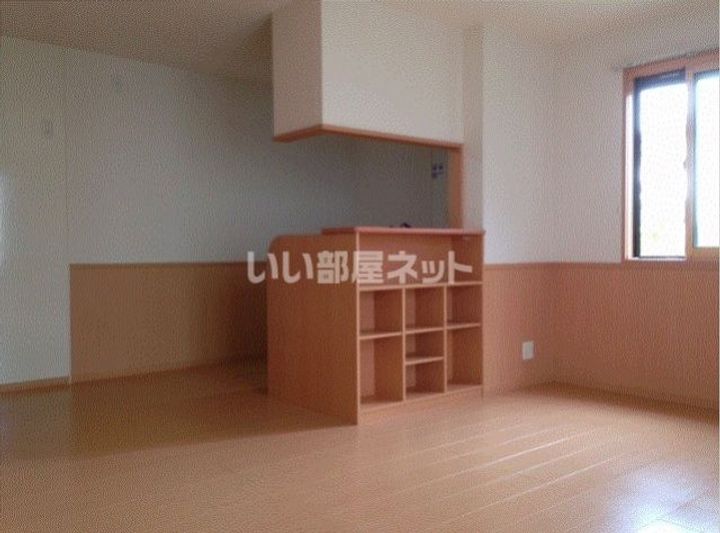 ルミエール東中振の居間
