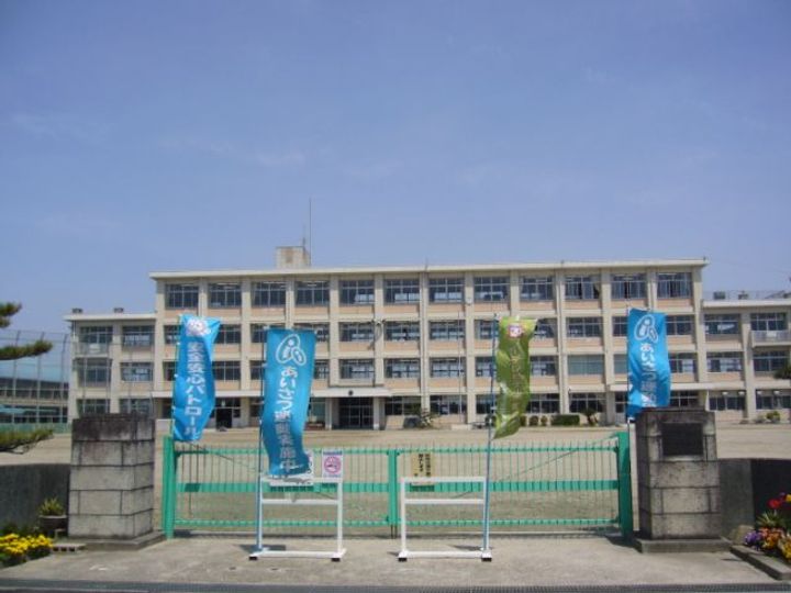 コンフォートベル III棟の周辺