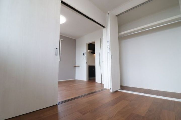 福島県伊達市川原町(アパート)の賃貸物件の居間