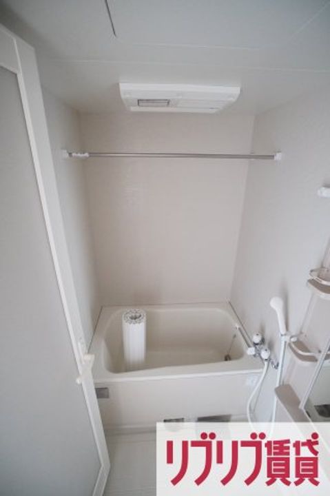 千葉県千葉市中央区本千葉町の賃貸マンションの風呂
