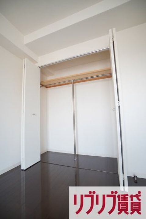 千葉県千葉市中央区本千葉町の賃貸マンションの内装