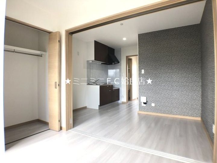 鹿児島県姶良市西餅田(アパート)の賃貸物件の居間