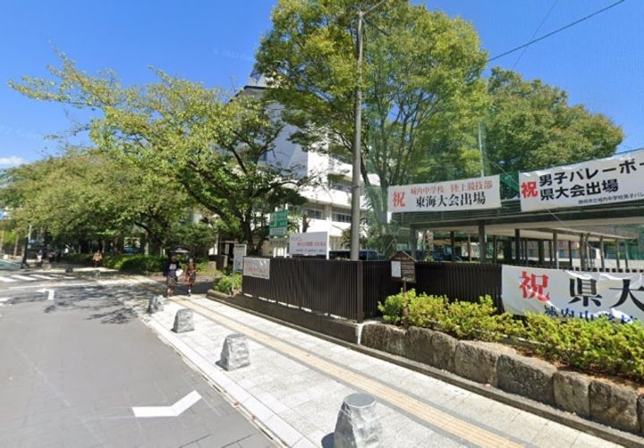 サンパレス鷹匠の周辺