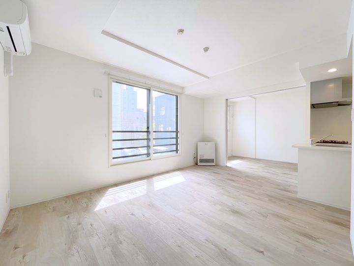 ラクラス大通東の居間