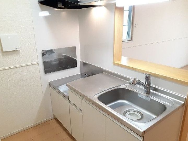 埼玉県吉川市中央3(アパート)の賃貸物件のキッチン