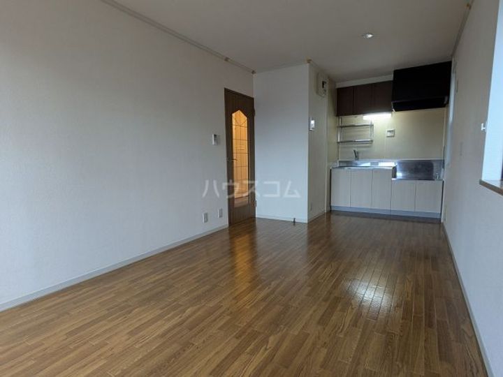 ドリームハウスAの居間