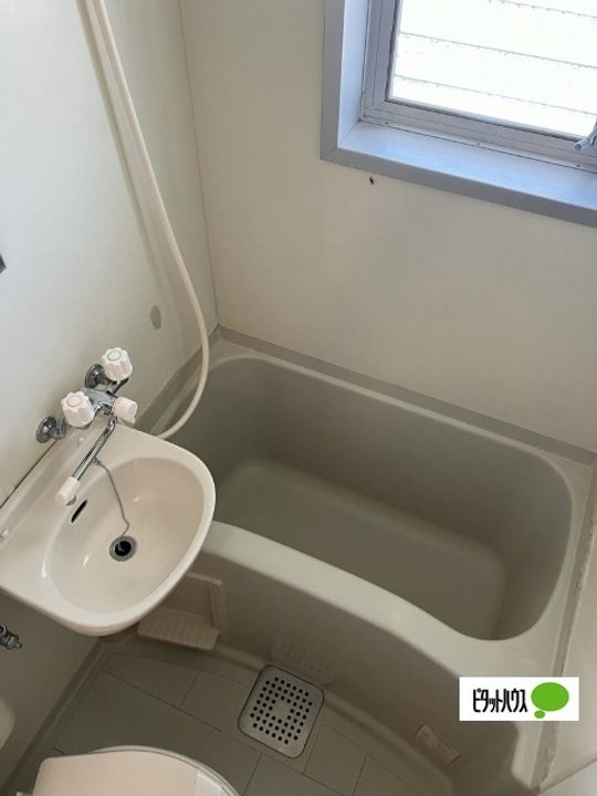 プラタナス30の風呂