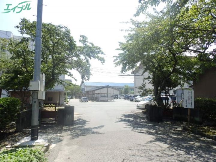 グリンビーハイツの周辺