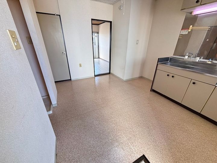 高木ハイツの居間