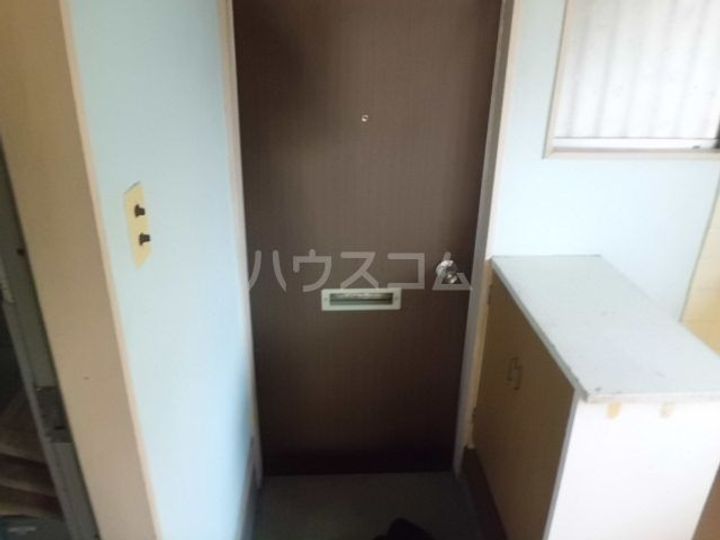 パールハイツの玄関