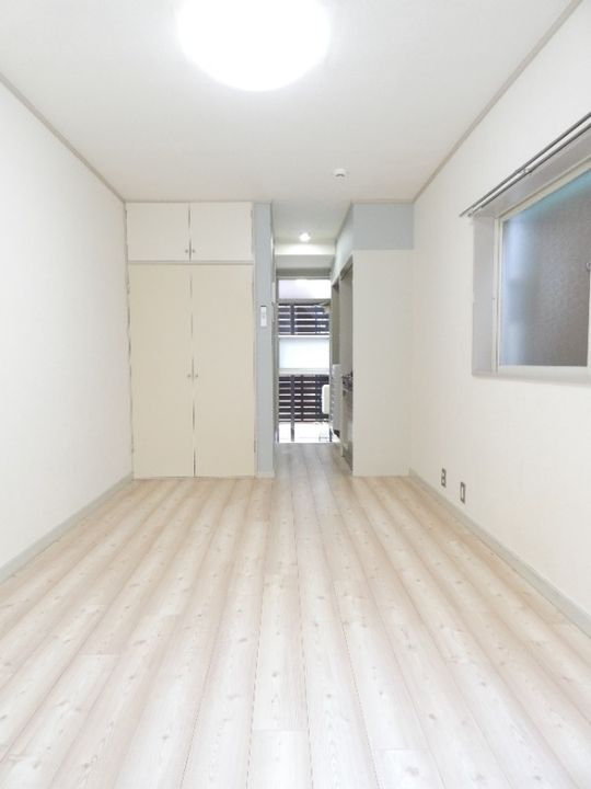 フジハウスIIの内装