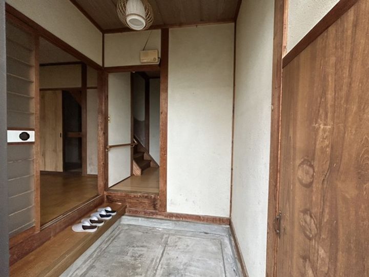 鳥取県鳥取市気高町北浜3(一戸建)の賃貸物件の玄関