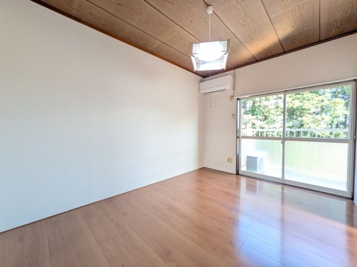 レインボーハイツの居間