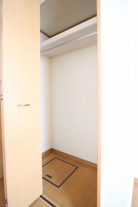 ドミール・シャルマン II番館の内装