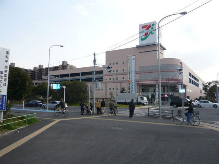 コーポホワイトマリーンの周辺
