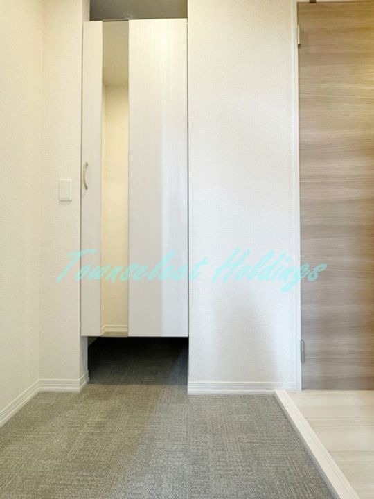 クリサンテーモ大和の玄関