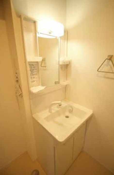 広島県福山市沖野上町3丁目の賃貸アパートの内装