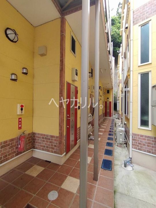 神奈川県横浜市神奈川区白幡東町(アパート)の賃貸物件の地図