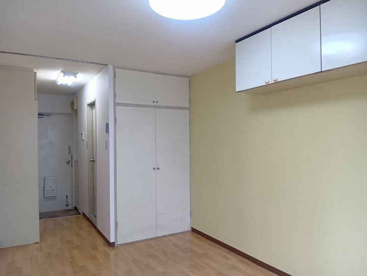 アドバンス国立の内装