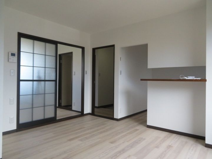 セントロイヤルハイツ Bの居間