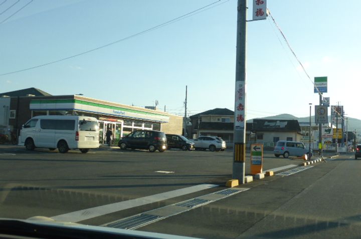 エルヴァージュの周辺