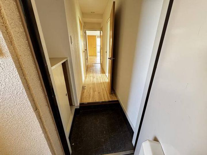 相和ビル第6の玄関