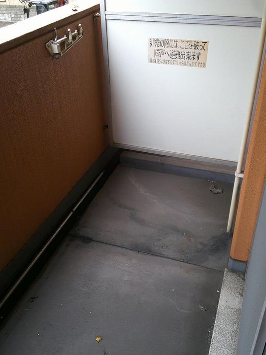 新四ツ道路ビルの内装