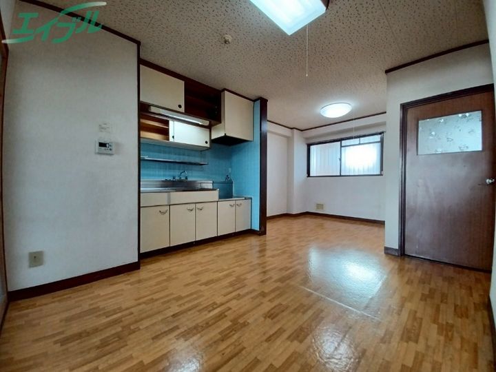 堀田ビルの居間