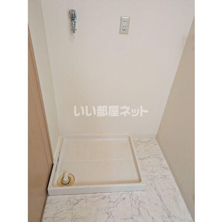 大阪府東大阪市西石切町5の賃貸マンションの内装