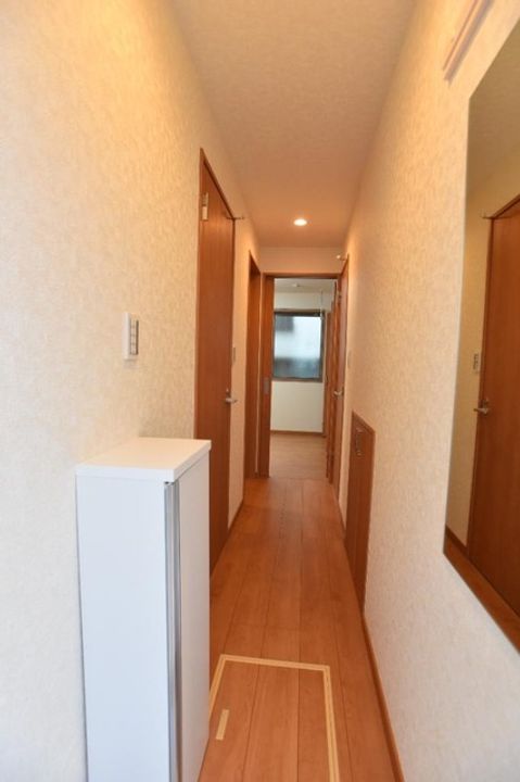 東京都中野区江古田4(アパート)の賃貸物件の玄関