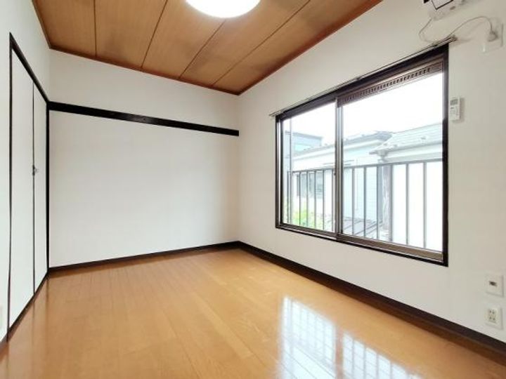 メゾン平和台の居間